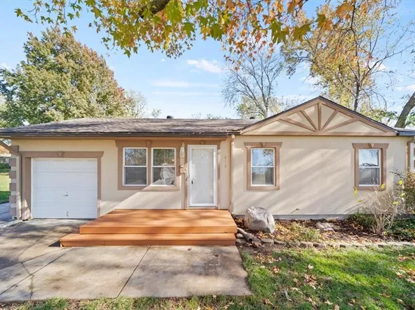 419 SW Highland St, Lees Summit, MO 64063