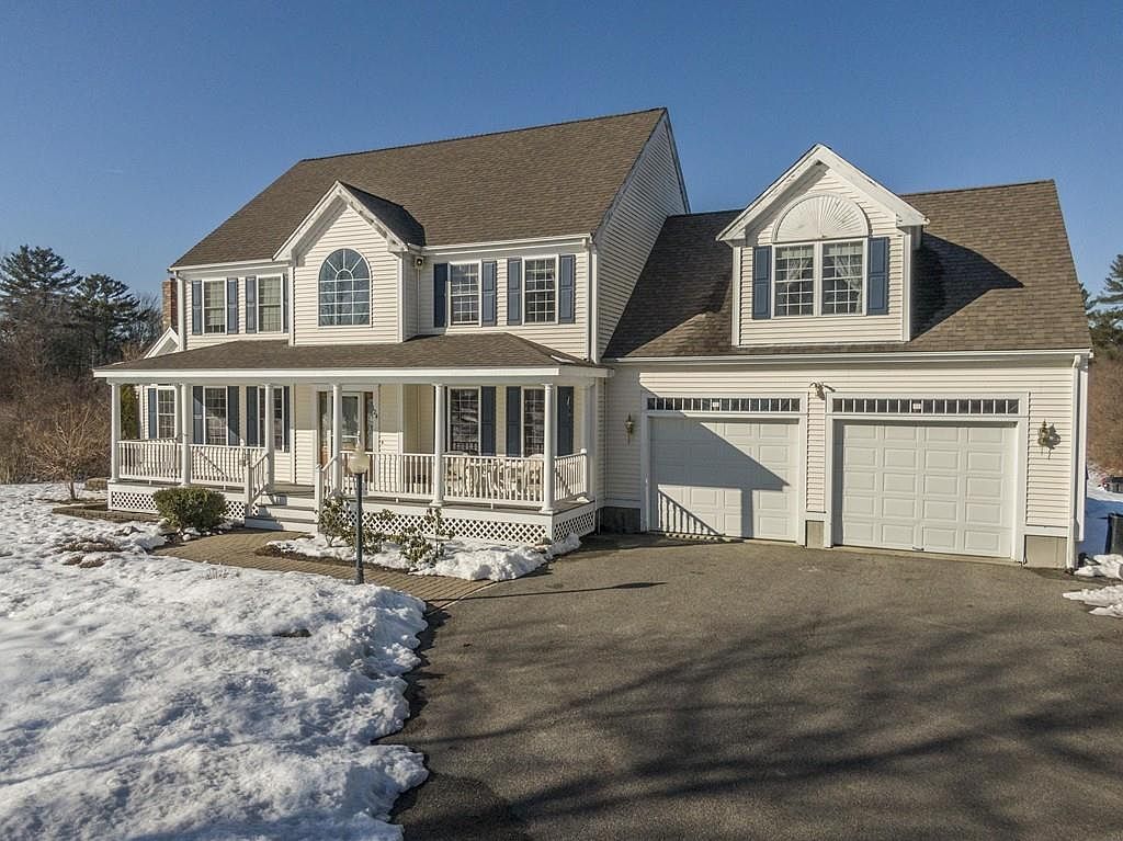 124 Padelford St, Berkley, MA 02779 Zillow