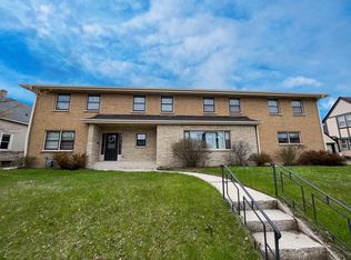 716 S 24th St #A, Manitowoc, WI 54220