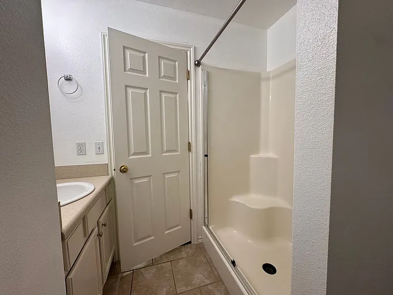 1584 N Willowbrook Dr — Photo 17
