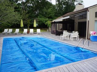 4 Quail Run, Hampton Bays, NY 11946