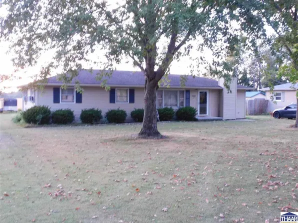7116 N Rebecca Ct, Terre Haute, IN 47805