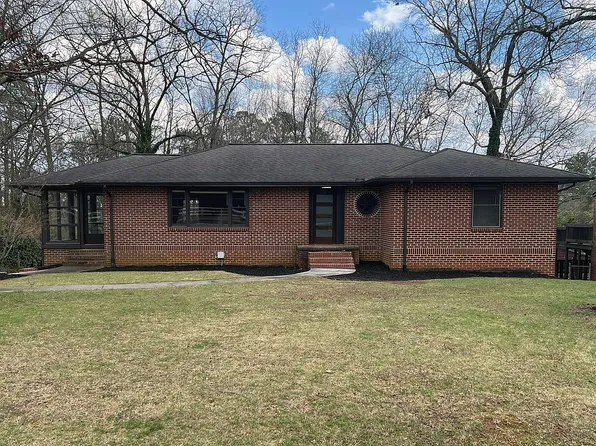 2020 Maple St, Carrollton, GA 30117