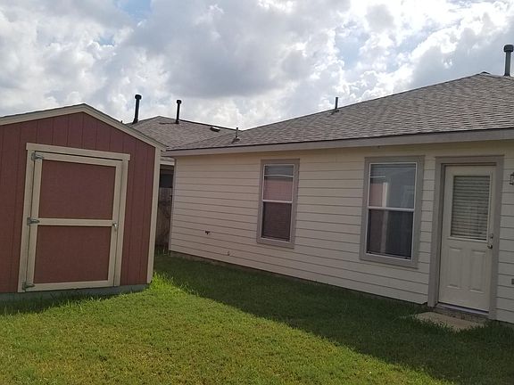 2nd image of 1938 Skipwood Dr