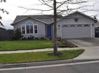 1835 Arlington Dr, Medford, OR 97501