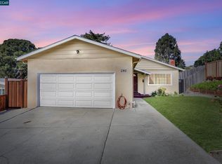 2742 Barnard St, Richmond, CA 94806