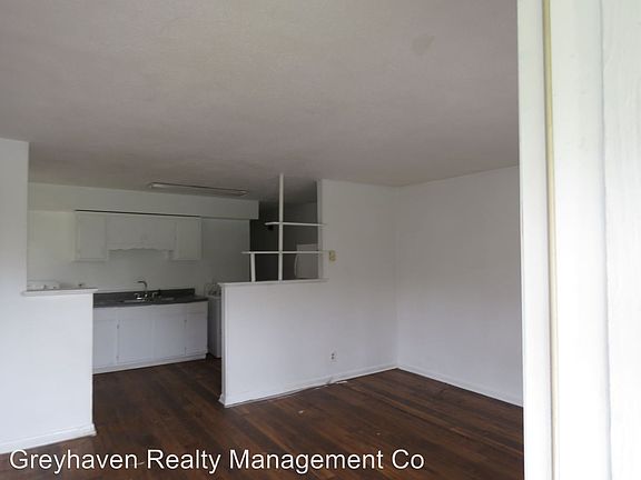 2nd image of 4704 Midland Pike #B