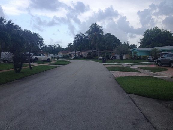 5th image of 3740 NW 27th Ct