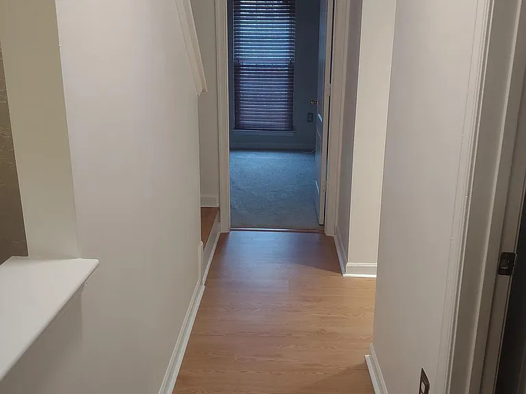 16604 Eastview Ter — Photo 17
