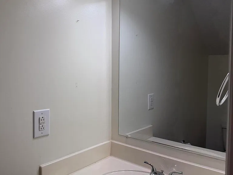 640 Date Palm Cir — Photo 10