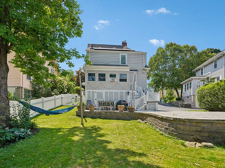3 Woburn St — Photo 37