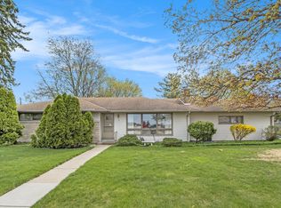 814 N Drake Rd, Kalamazoo, MI 49006