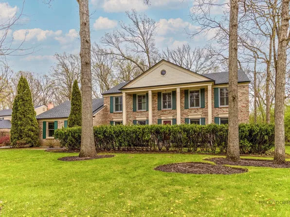 43 Kings Cross Dr, Lincolnshire, IL 60069