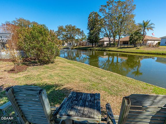 2nd image of 341 Mariners Gate Dr