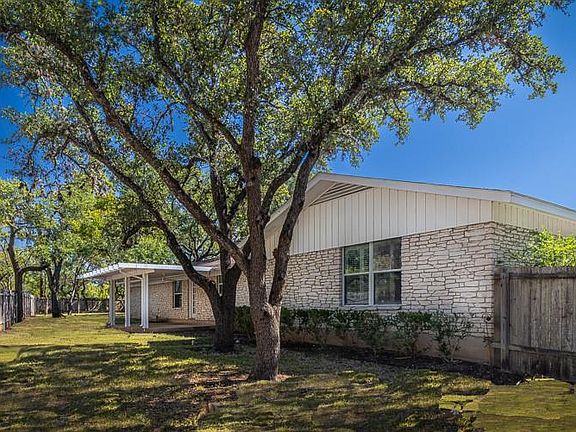 2nd image of 4829 Rollingwood Dr