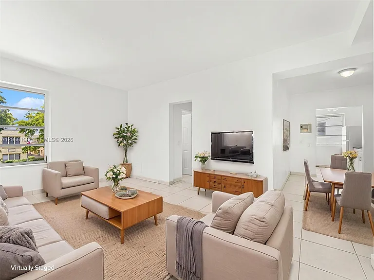 821 Jefferson Ave #3 — Photo 9