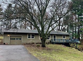 S9220 Hillview Road, Fall Creek, WI 54742