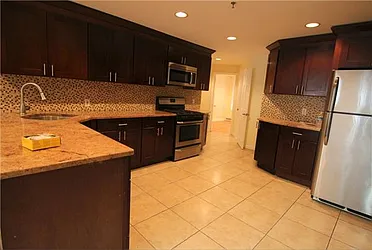 Rented by R New York