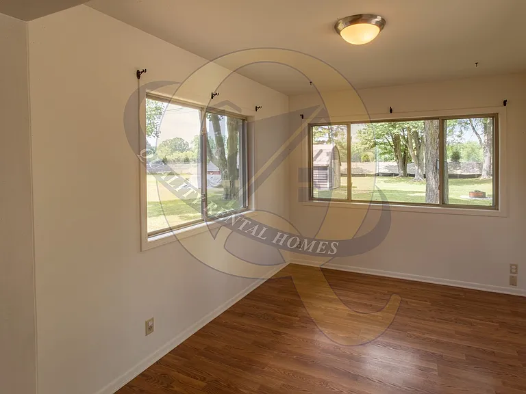 4380 Old Colony Dr — Photo 6