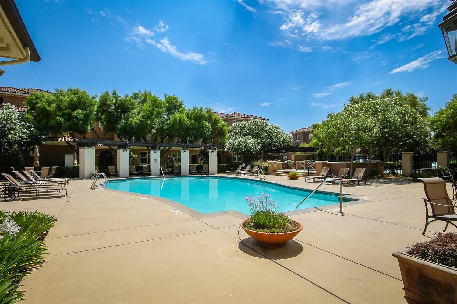 2 Bed | 2 Bath | 1300 SF | Private 2 Garage | Private One Car Garage | Owner pays WS&G — Photo 1