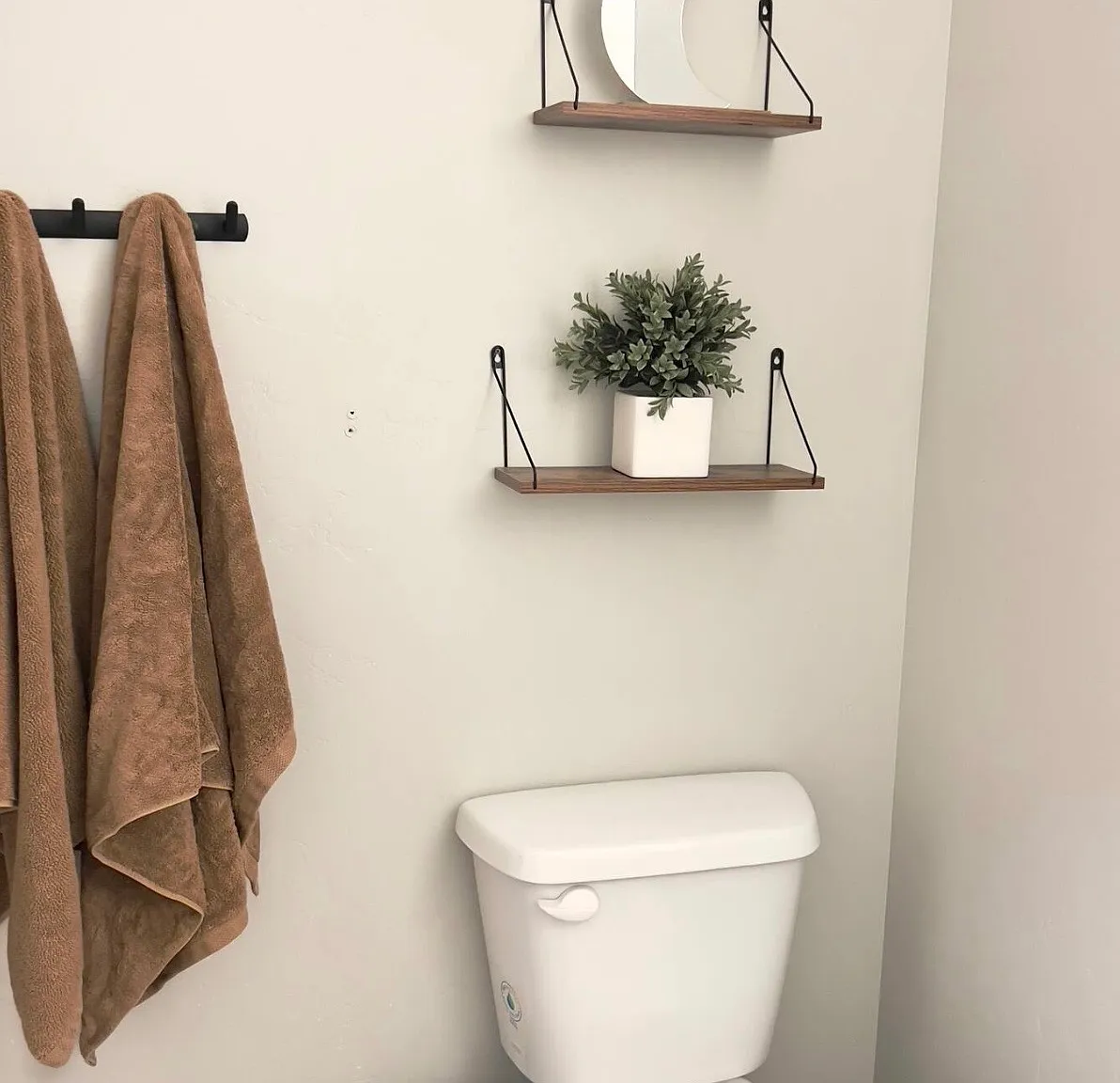2 bed, 862 sqft, $1,300 — Photo 2