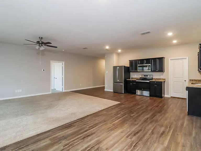 10332 Jameson Ln — Photo 8