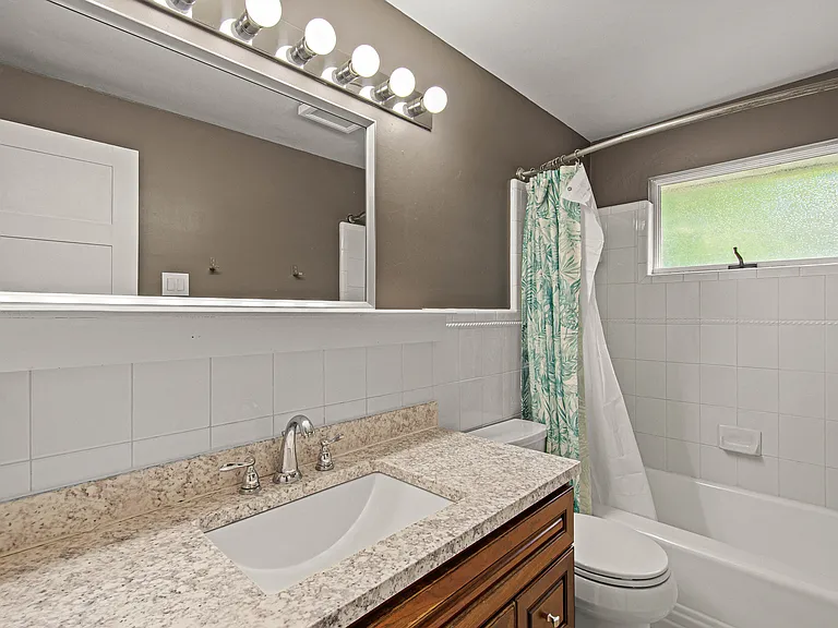 251 Franklin Dr — Photo 19
