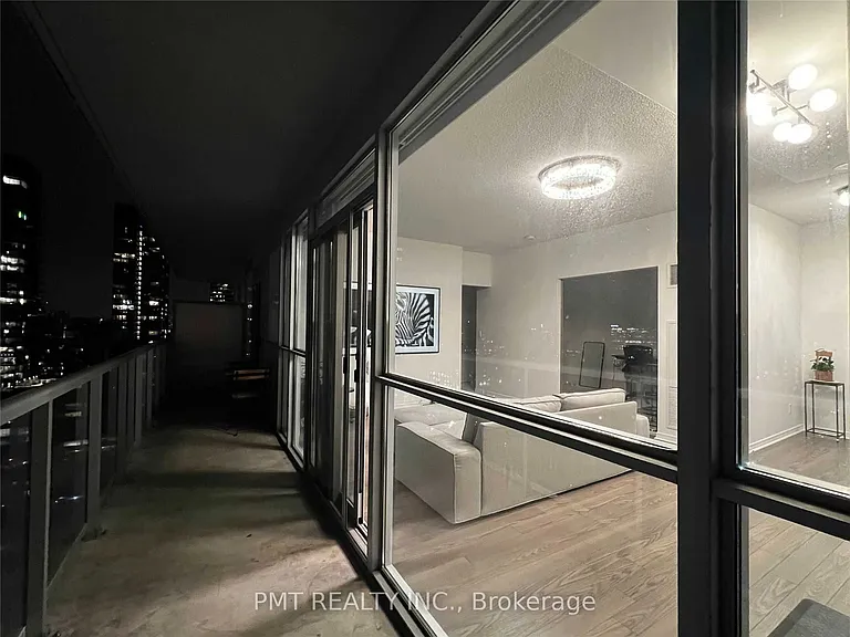 352 Front St W #2014 — Photo 26