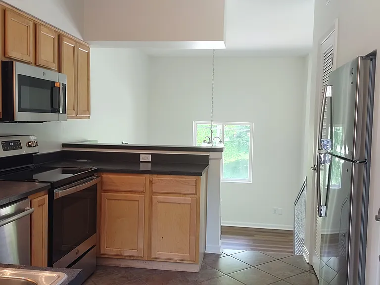 2745 Grinstead Dr #109 — Photo 5