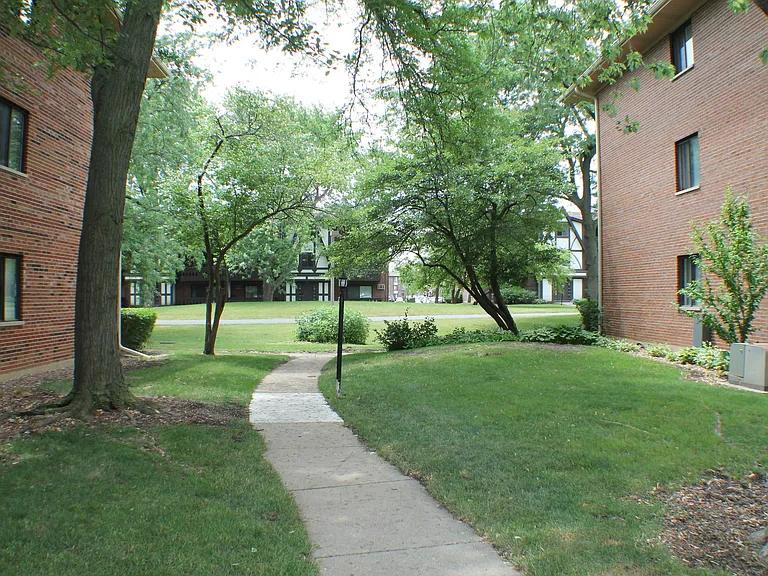 17 Parkside Ct #3 — Photo 19