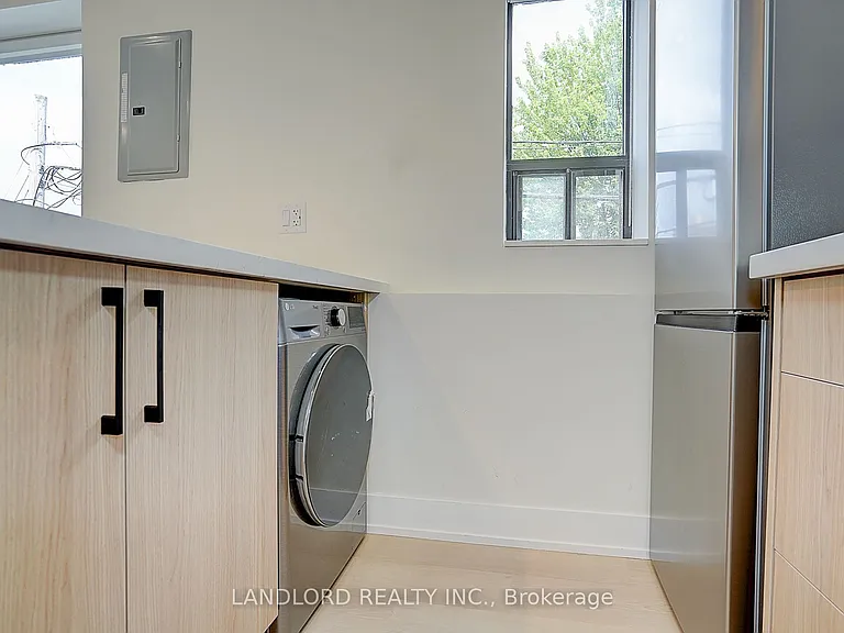 240 Durie St #201 — Photo 18