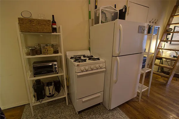 Rented by Maz Group NY | media 19