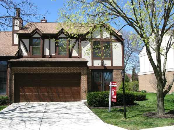 2916 Denton Ct, Westchester, IL 60154