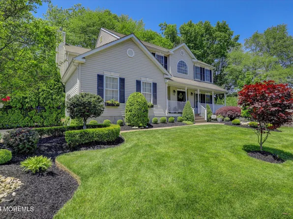 16 Northgate Drive, Englishtown, NJ 07726