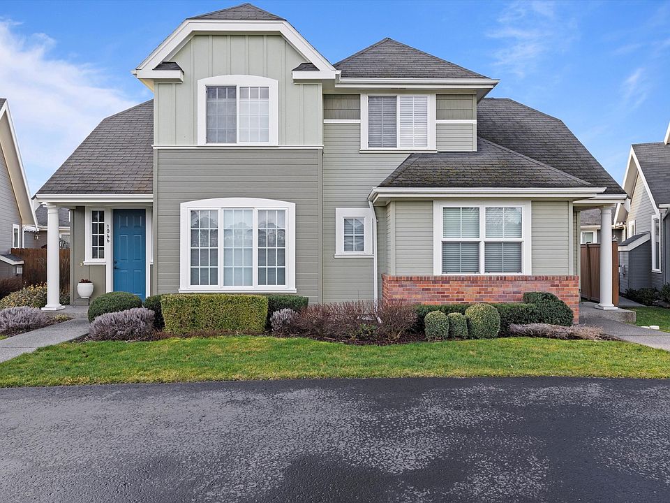 1st image of 1036 SE Garrison Village Way