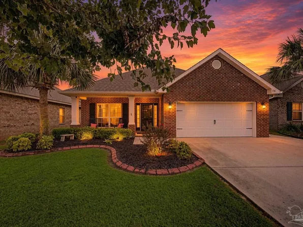 1718 Waterford Sound Blvd, Gulf Breeze, FL 32563