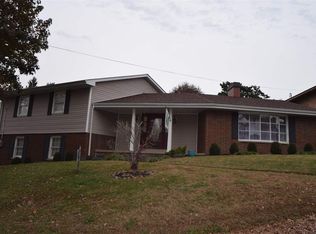 2 Parkway Dr, Huntington, WV 25705