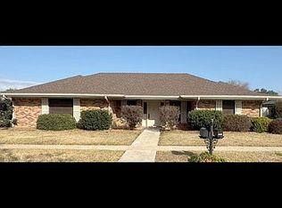 1601 Chantilly Dr, Houma, LA 70360