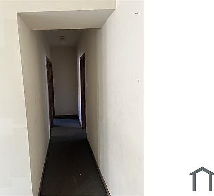 Building Photo 4