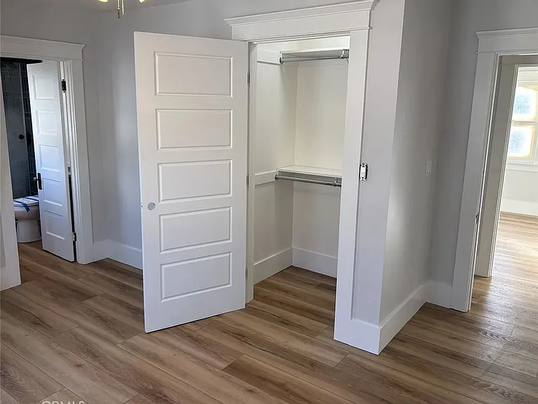 277 N Orange St — Photo 5