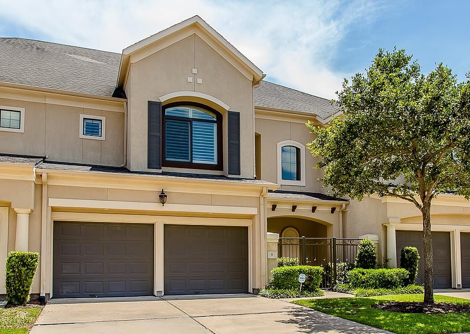 1st image of 9 Sweetwater Ct
