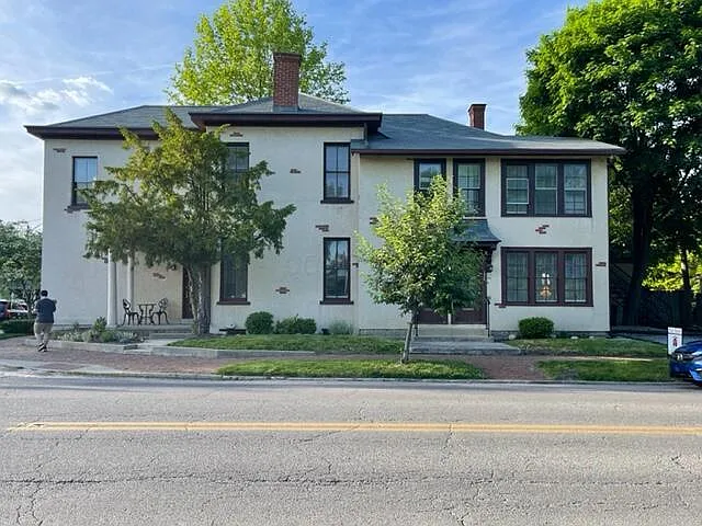 172 Reinhard Ave #172