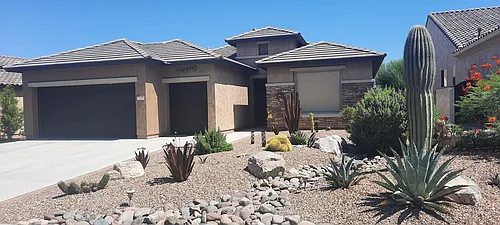 2433 E Josephine View Dr Photo 1