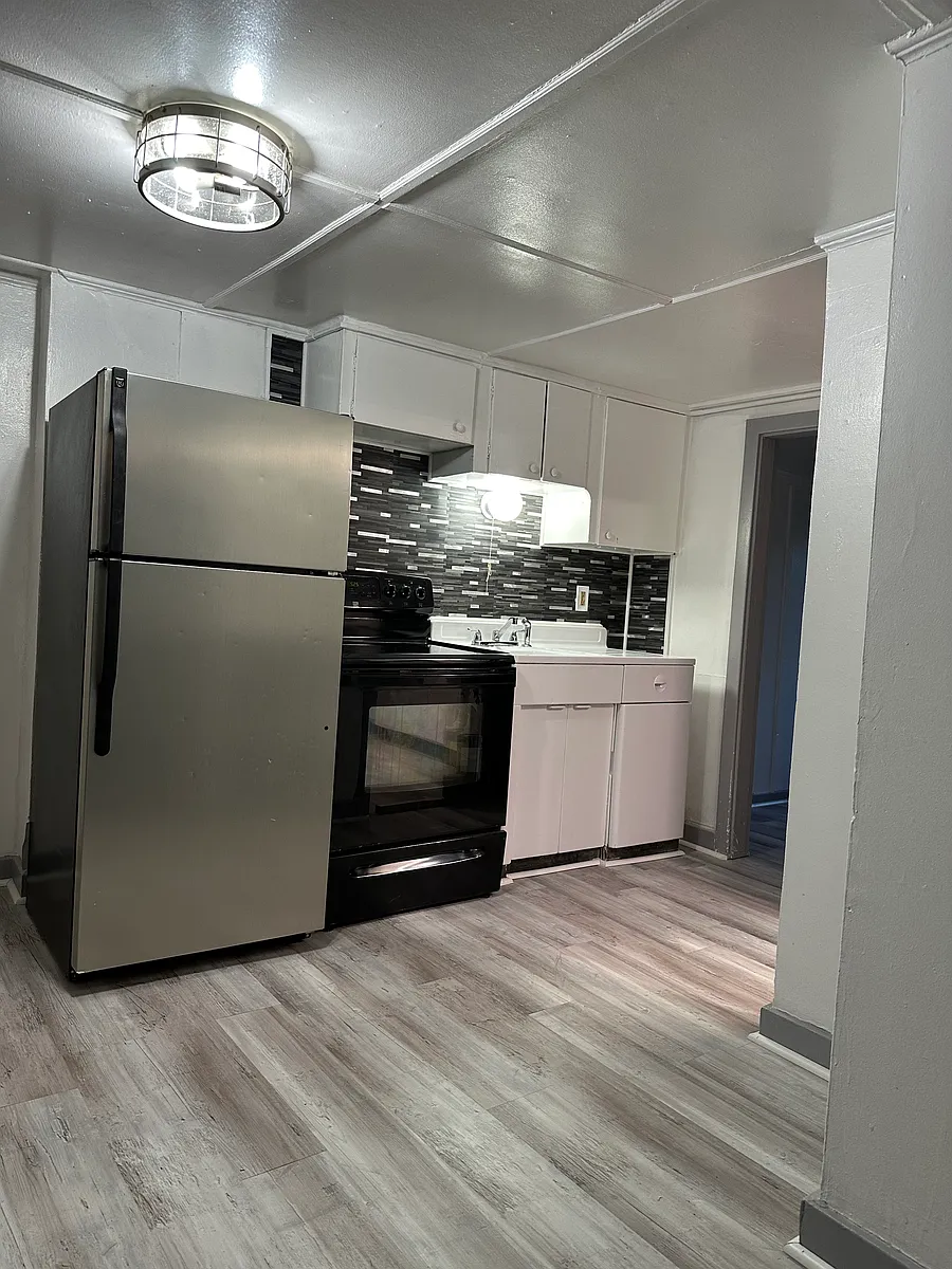 Building Photo - 205 Bowdoin St #2