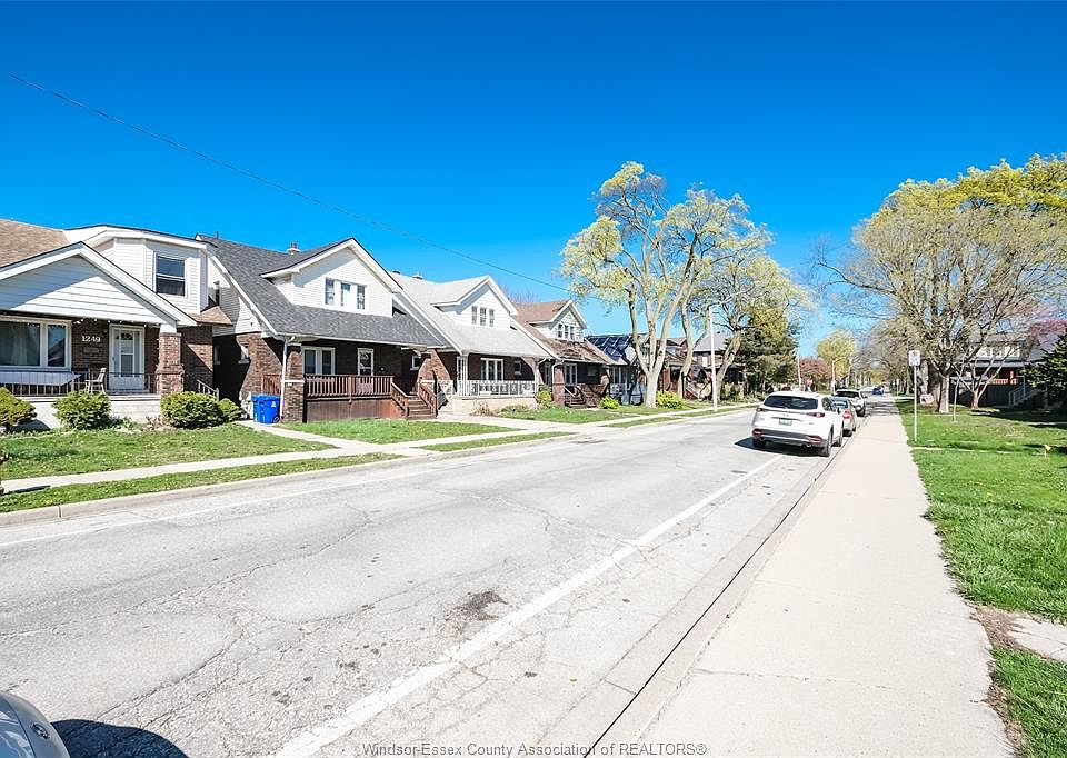 2nd image of 1248 Bruce Ave