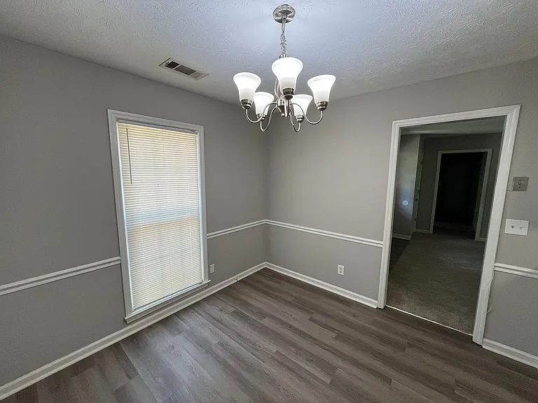4310 Hart St — Photo 11