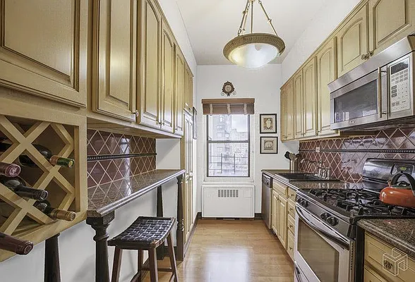 Sold by Halstead Real Estate | media 4