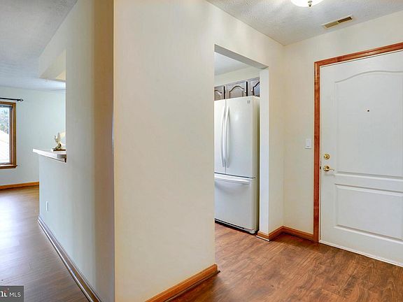 3rd image of 23140 Cobblestone Ln APT 411