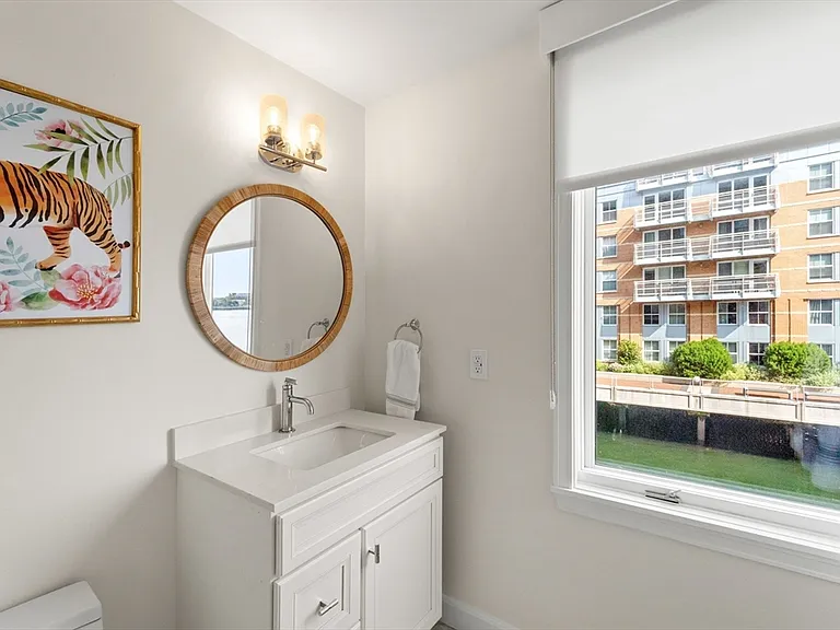 50 Battery St #103-104 — Photo 19