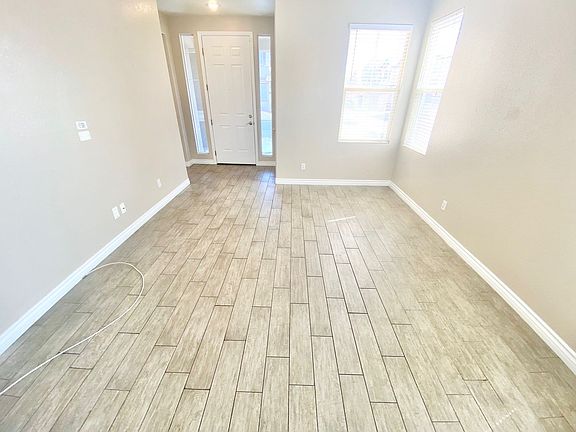 4th image of 5713 Mount Ida St